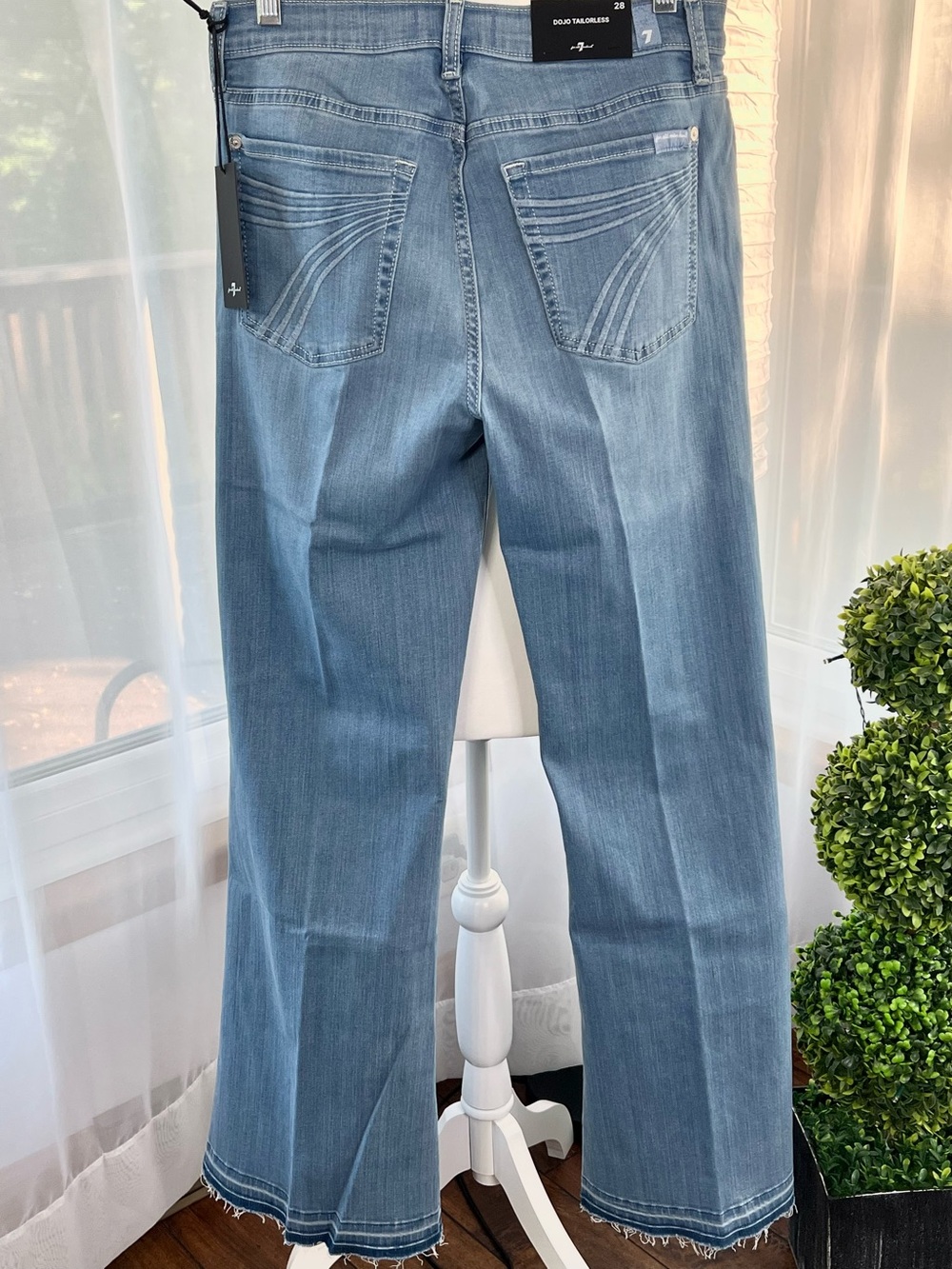 NWT 7 For All Mankind Dojo Tailorless Flare Jeans Color Marrakech Wash Size 28 - Picture 2 of 16